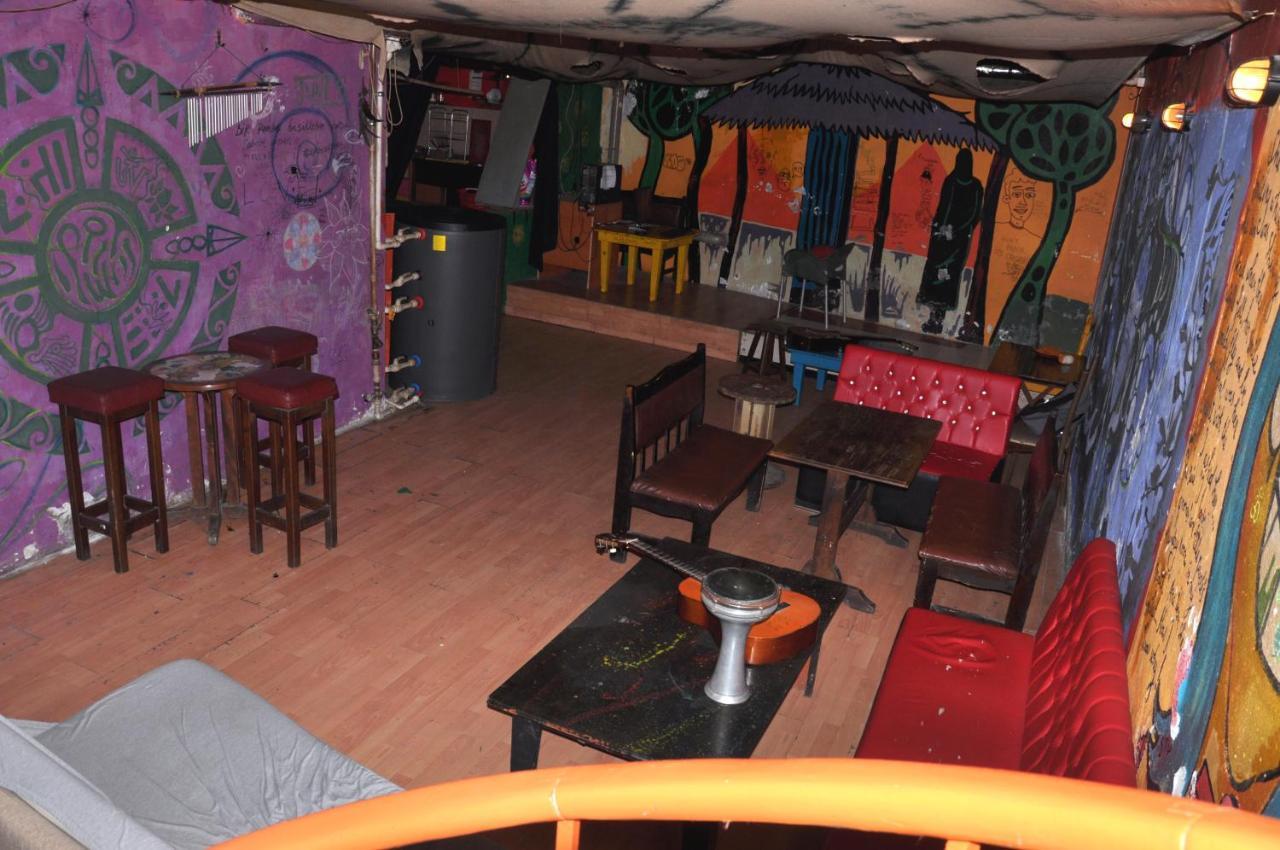 Neverland Hostel อิสตันบูล ภายนอก รูปภาพ