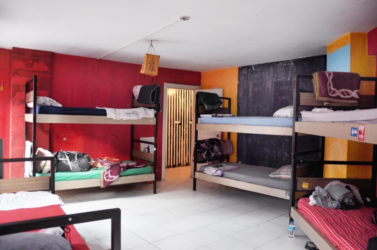 Neverland Hostel อิสตันบูล ภายนอก รูปภาพ